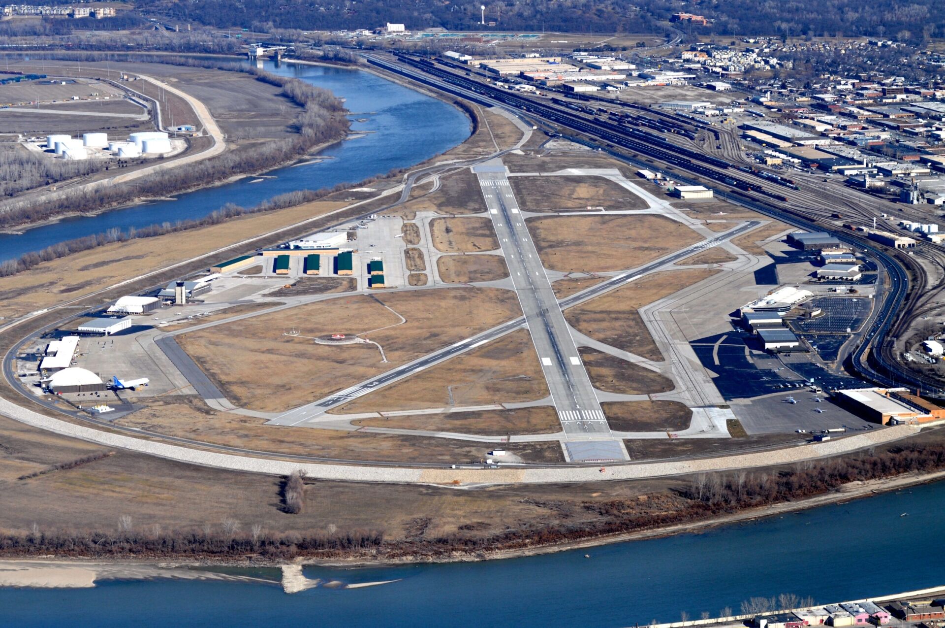 B&M project profile - U.S. Utilities - Kansas City Airport Maintenance