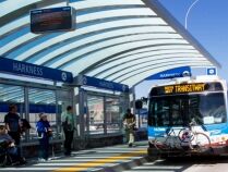 Couloir rapide de transport en commun du sud-ouest à Winnipeg et passage souterrain de l’autoroute Pembina